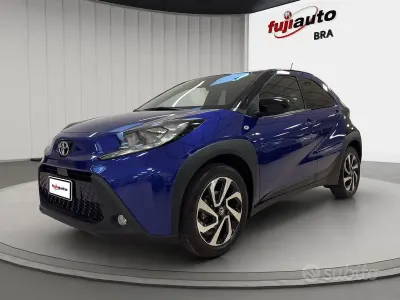 Usata Toyota Aygo X Trend 72 CV (52 kW) 2023 Grigio SUV
