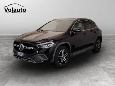 Usata Mercedes GLA200 150 CV (110 kW) 2021 Nero SUV