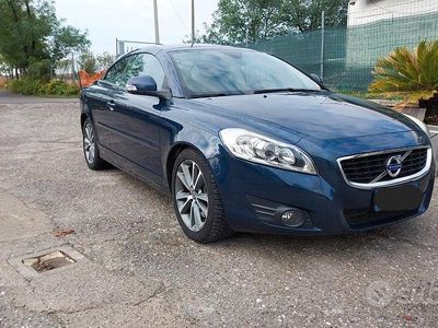Usata Volvo C70 150 CV (110 kW) 2012 Blu Cabrio