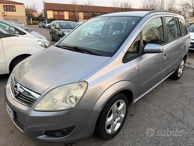 Usata Opel Zafira Cosmo 150 CV (110 kW) 2008 Grigio Monovolume