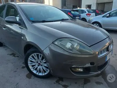 Usado Fiat Bravo Active 120 CV (88 kW) 2010 Gris Utilitario