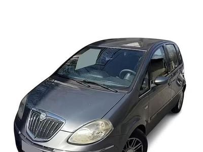 Usata Lancia Musa 90 CV (66 kW) 2009 Grigio Monovolume