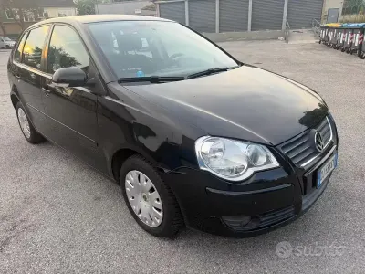 Usata VW Polo Sportline 69 CV (50 kW) 2007 Nero Utilitaria