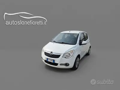 Usata Opel Agila 94 CV (69 kW) 2015 Bianco Monovolume