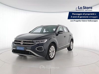 Usata VW T-Roc Style 150 CV (110 kW) 2023 Deep black perlato SUV