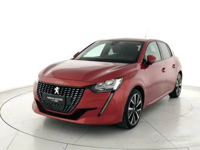 Usata Peugeot 208 Allure 101 CV (74 kW) 2019 Rosso Utilitaria