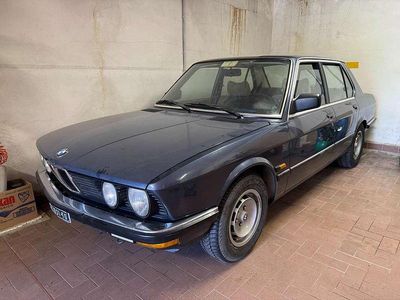 Usata BMW 520 125 CV (91 kW) 1982 Blu/azzurro Berlina