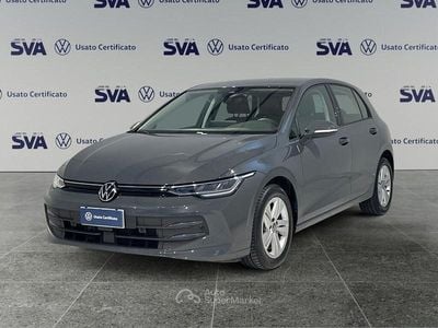 Usata VW Golf VIII Life 116 CV (85 kW) 2025 Gray Berlina