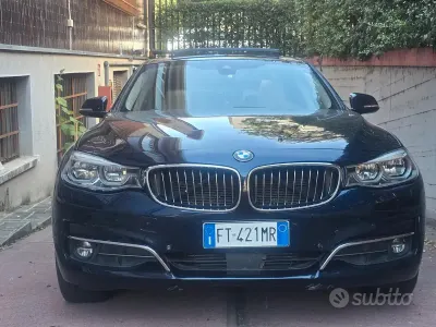 Usata BMW 320 Luxury Line 190 CV (139 kW) 2018 Blu Berlina