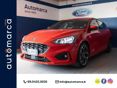 Usata Ford Focus ST-Line 125 CV (91 kW) 2021 Rosso Berlina