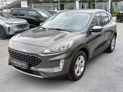 Begagnad Ford Kuga 120 HK (88 kW) 2021 Grå SUV