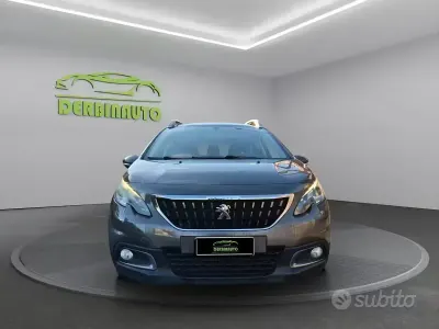 Usata Peugeot 2008 Allure 120 CV (88 kW) 2019 Grigio SUV