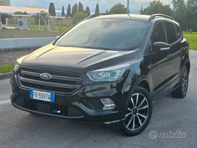 Usata Ford Kuga ST 120 CV (88 kW) 2018 Nero SUV