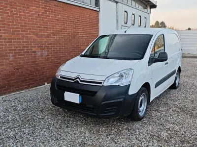 Usata Citroën Berlingo Feel 69 CV (50 kW) 2017 Bianco Monovolume