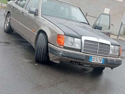 Mercedes E230