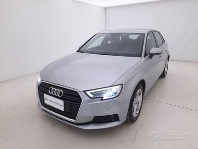 Usata Audi A3 Business 150 CV (110 kW) 2019 Grigio Berlina