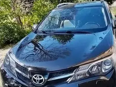Usata Toyota RAV4 Luxury 150 CV (110 kW) 2014 Nero SUV