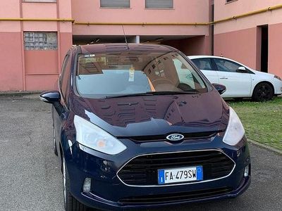 Usata Ford B-MAX Titanium 101 CV (74 kW) 2015 Blu Monovolume