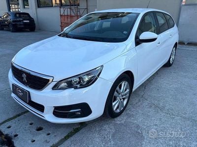 Usata Peugeot 308 GT 130 CV (95 kW) 2020 Bianco Berlina