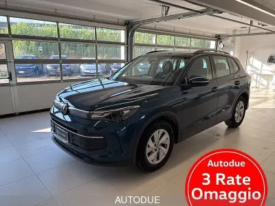 Usata VW Tiguan Life 150 CV (110 kW) 2024 Blu SUV