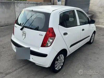 Usata Hyundai i10 66 CV (48 kW) 2009 Bianco Utilitaria