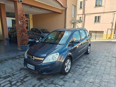 Usata Opel Zafira Cosmo 120 CV (88 kW) 2008 Grigio Monovolume