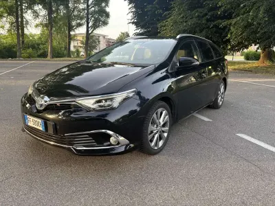 Usata Toyota Auris Touring Sports