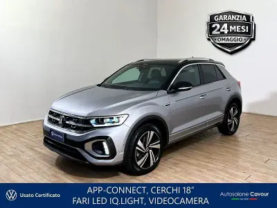 Usata VW T-Roc R-line 150 CV (110 kW) 2024 Pyrit silver SUV