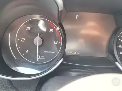 Usata Alfa Romeo Giulia 136 CV (100 kW) 2019 Grigio Berlina