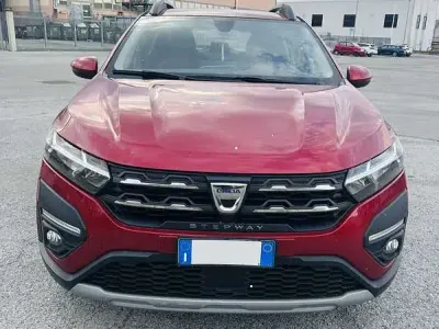 Usata Dacia Sandero Comfort 101 CV (74 kW) 2021 Rosso Berlina