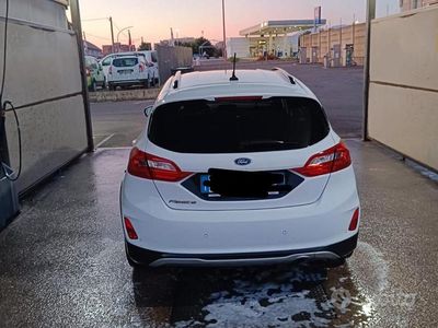 Usata Ford Fiesta Active 86 CV (63 kW) 2019 Bianco Berlina