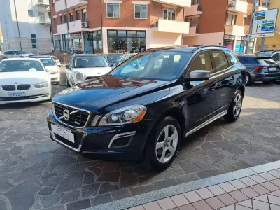 Usata Volvo XC60 R-Design 205 CV (150 kW) 2011 Nero SUV