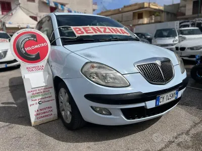 Usata Lancia Ypsilon 60 CV (44 kW) 2005 Blu Utilitaria