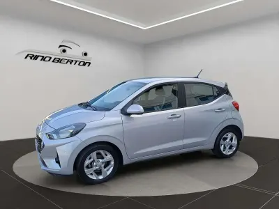 Usata Hyundai i10 67 CV (49 kW) 2021 Argento Utilitaria