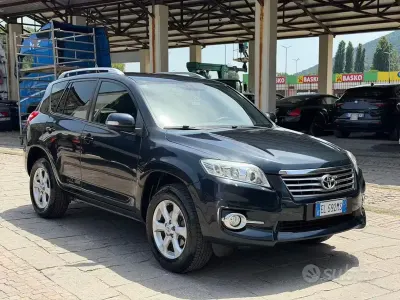Usata Toyota RAV4 150 CV (110 kW) 2012 Nero SUV