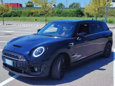Usata Mini Cooper SD Clubman Classic 190 CV (139 kW) 2022 Blu/azzurro Station wagon