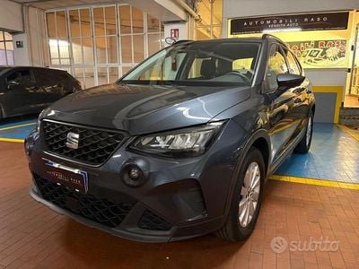Usata Seat Arona Reference 95 CV (69 kW) 2023 Grigio SUV