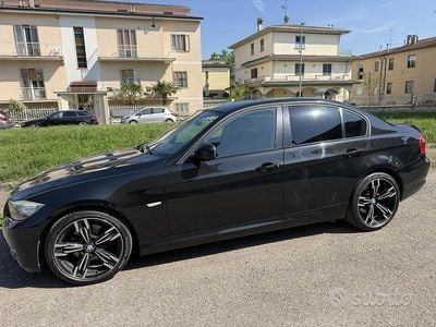 Usata BMW 320 177 CV (130 kW) 2009 Nero Berlina