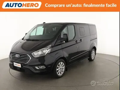 Usata Ford Tourneo Custom 131 CV (96 kW) 2020 Nero Furgone