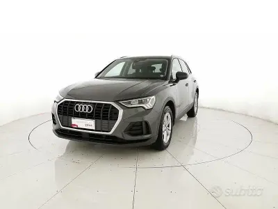Usata Audi Q3 Business 150 CV (110 kW) 2019 Grigio SUV