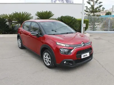 Usata Citroën C3 Feel 101 CV (74 kW) 2022 Rosso Utilitaria
