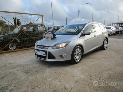 Usata Ford Focus Titanium 116 CV (85 kW) 2012 Grigio Station wagon