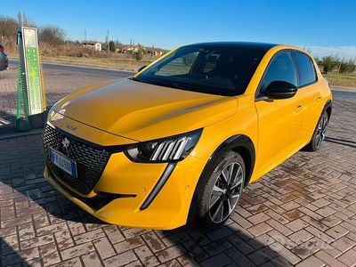 Usata Peugeot 208 GT-line 131 CV (96 kW) 2019 Utilitaria