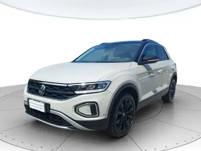 Usata VW T-Roc Life 110 CV (80 kW) 2023 Ascot grey nero SUV