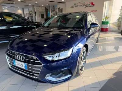 Usata Audi A4 Advanced Plus 163 CV (119 kW) 2020 Blu/azzurro Station wagon