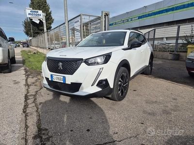 Begagnad Peugeot 2008 Allure 131 HK (96 kW) 2022 Vit SUV