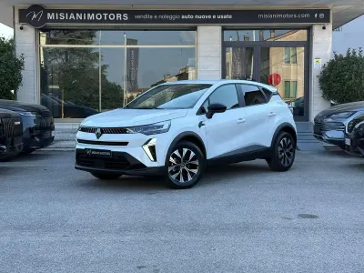 Nuova Renault Captur Evolution 122 CV (89 kW) 2026 Bianco SUV