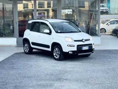 Usado Fiat Panda 75 HP (55 kW) 2015 Branco Citadino