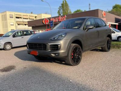 Usata Porsche Cayenne 250 CV (183 kW) 2015 Grigio SUV