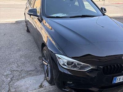 Usata BMW 318 Efficient Dynamics 143 CV (105 kW) 2015 Nero Station wagon